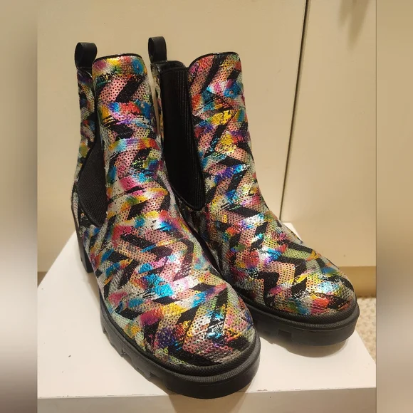 Betsey Johnson “Rowann” Rainbow Sequin Metallic Lug-Sole Boots Sz. 9.5 Ret. $178 - Picture 3 of 9